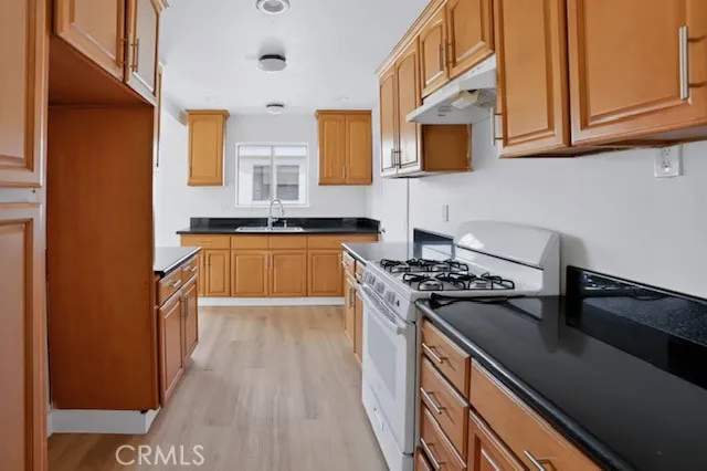 2205 W 9th, Santa Ana, California 92703 — photo 4