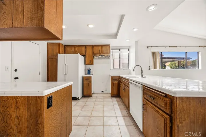 2234 Redwood Drive, Hemet, California 92545 — photo 4
