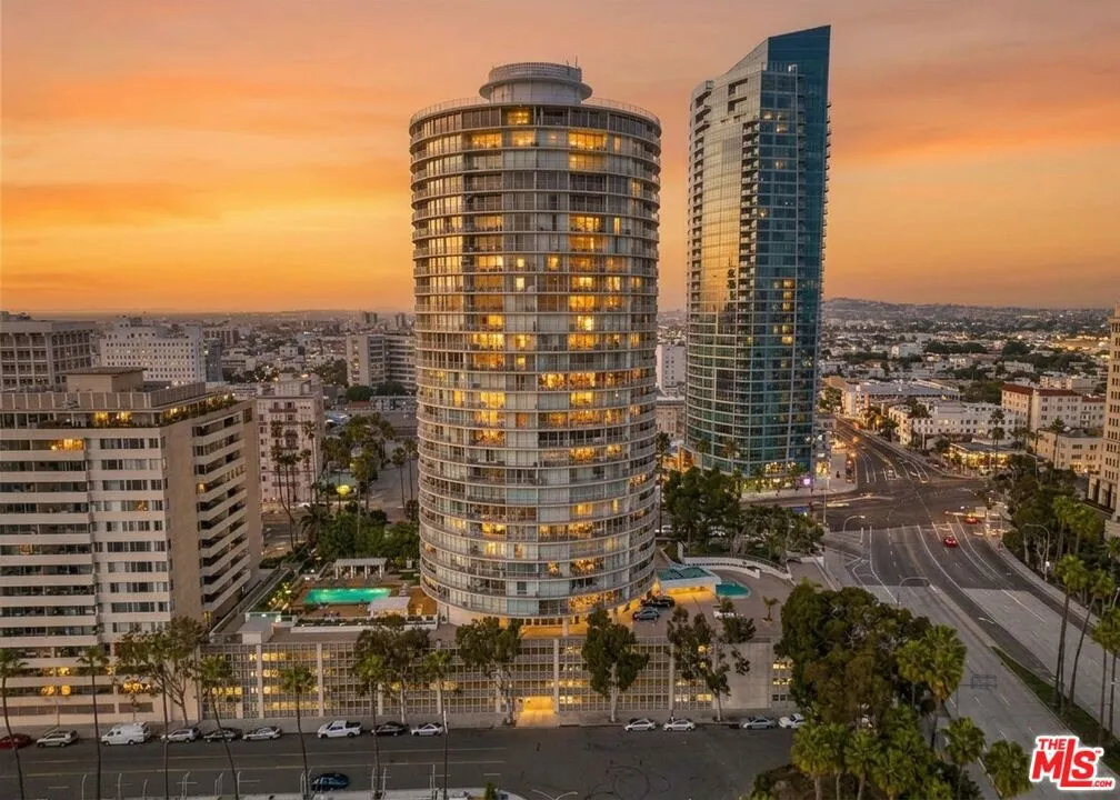 700 E Ocean Blvd #1102