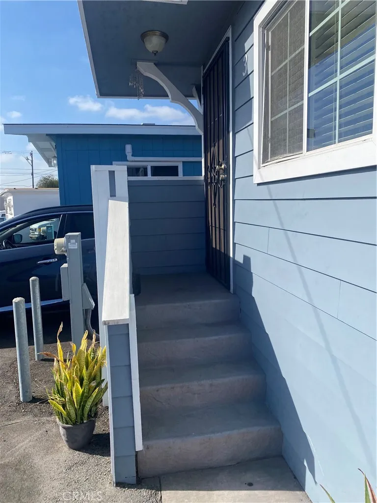 1215 W 134th