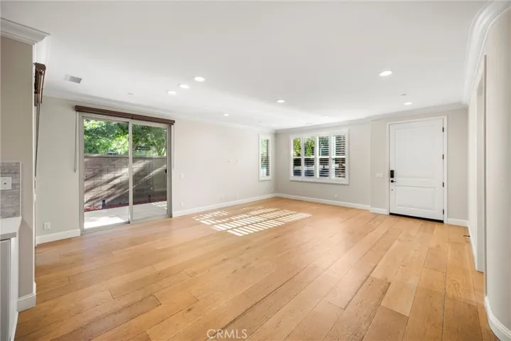 83 Henson, Irvine, California 92620 — photo 4
