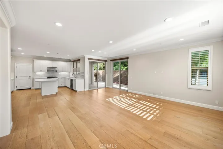 83 Henson, Irvine, California 92620 — photo 5
