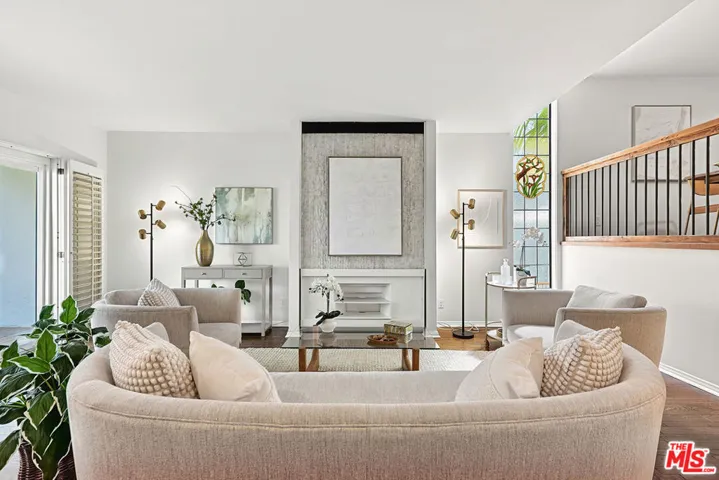 13226 Admiral Avenue N, Los Angeles, California 90292 — photo 5
