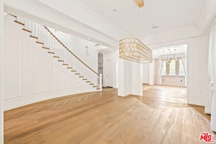832 N Orange Grove Avenue, Los Angeles, California 90046 — photo 4