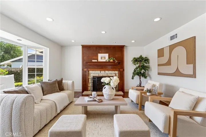 527 N Lincoln Avenue, Fullerton, California 92831 — photo 5