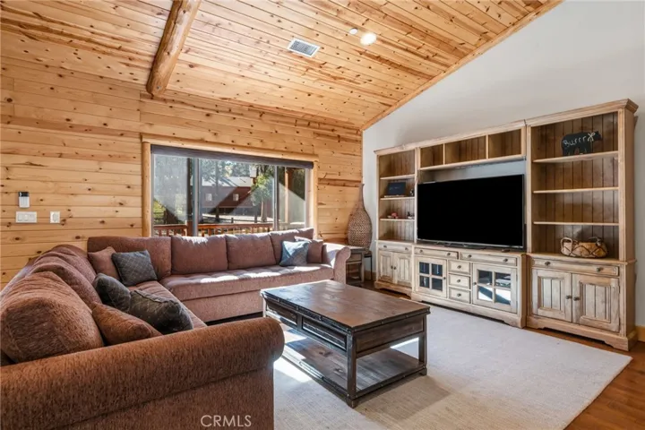 1520 Fallbrook Court, Big Bear City, California 92314 — photo 5