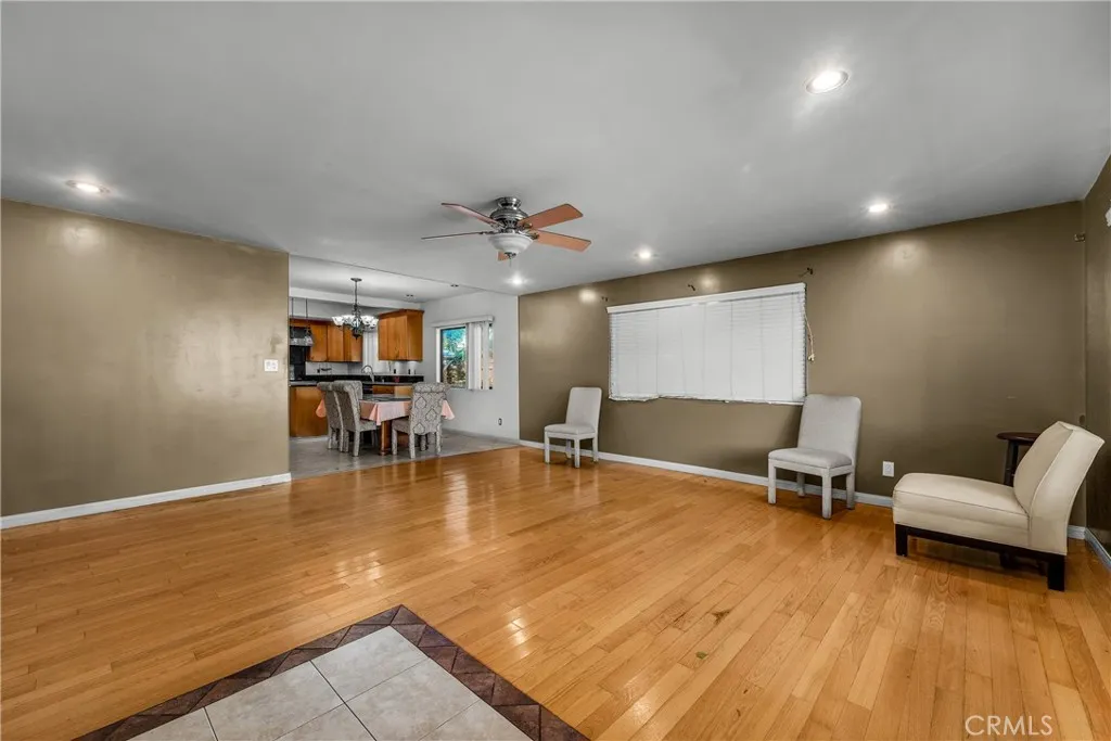 gallery-image 2