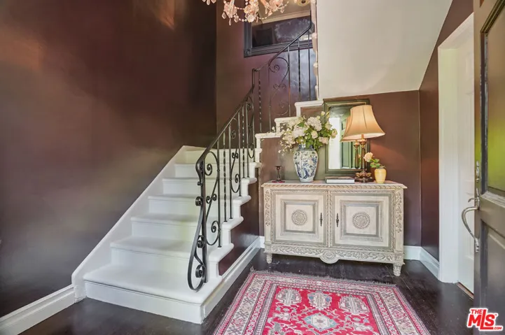 1233 N Crescent Heights Boulevard 1, West Hollywood, California 90046 — photo 4