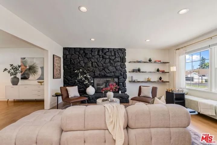 6607 Farralone Avenue, Woodland Hills, California 91303 — photo 4