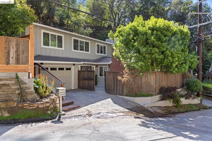 6660 Sobrante Rd, Oakland, California 94611 — photo 5