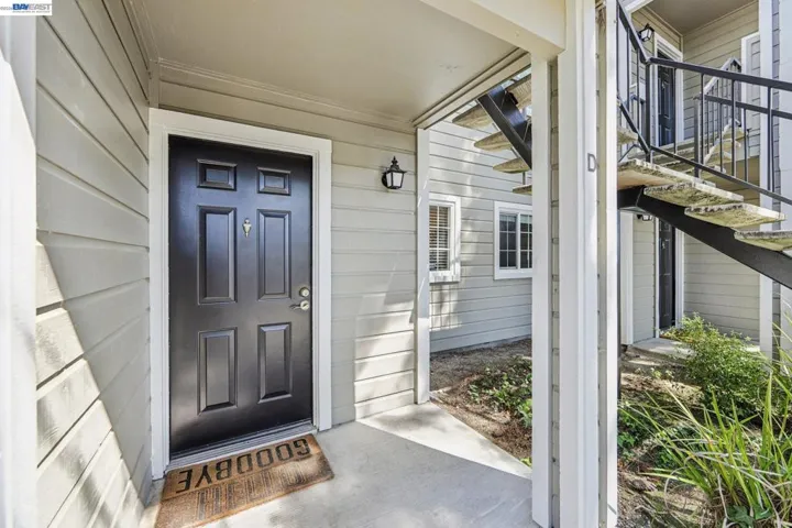 630 Canyon Oaks Drive D, Oakland, California 94605 — photo 4