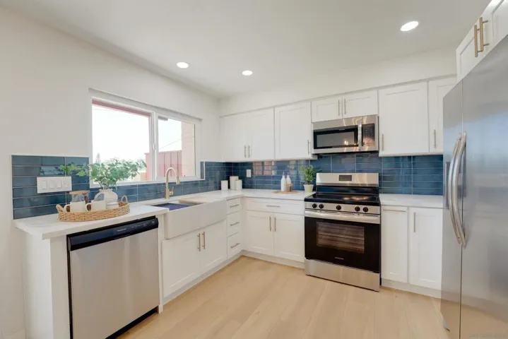 831 E 3rd Ave 5, Escondido, California 92025 — photo 5
