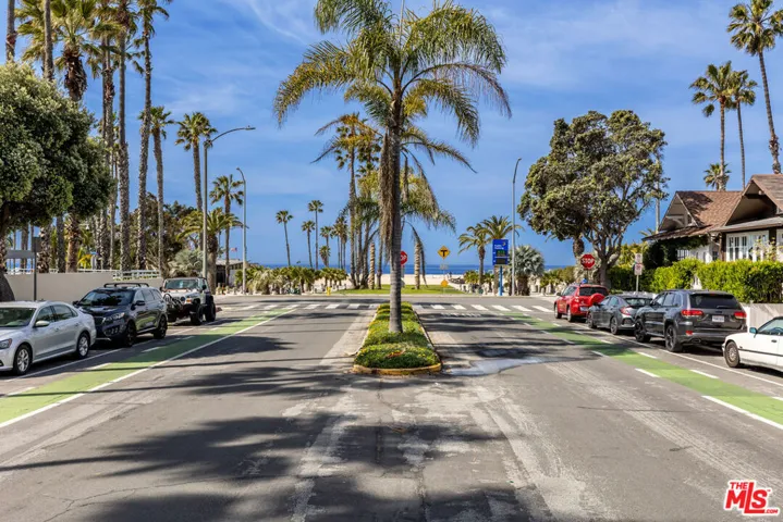 129 Ocean Park Boulevard, Santa Monica, California 90405 — photo 4