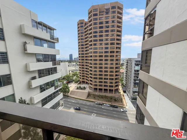 10445 Wilshire Boulevard 1202, Los Angeles, California 90024 — photo 4