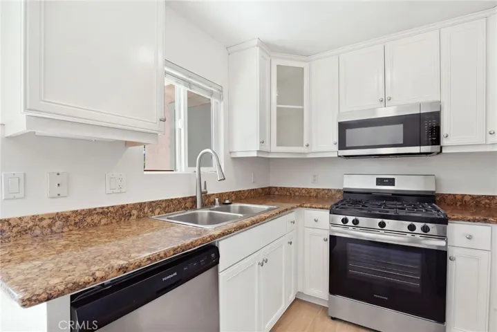 175 Avenida Descanso 108, Oceanside, California 92057 — photo 4