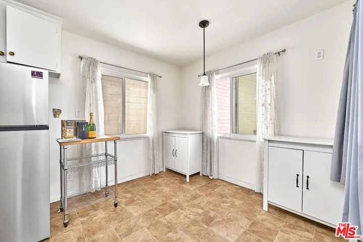 1016 1/2 S Oxford Avenue, Los Angeles, California 90006 — photo 5