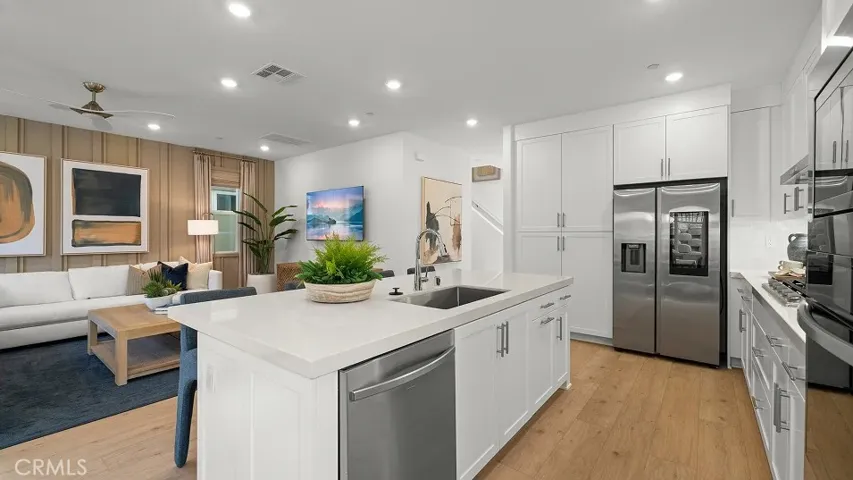 2010 Pyrenes Place, Santa Paula, California 93060 — photo 5