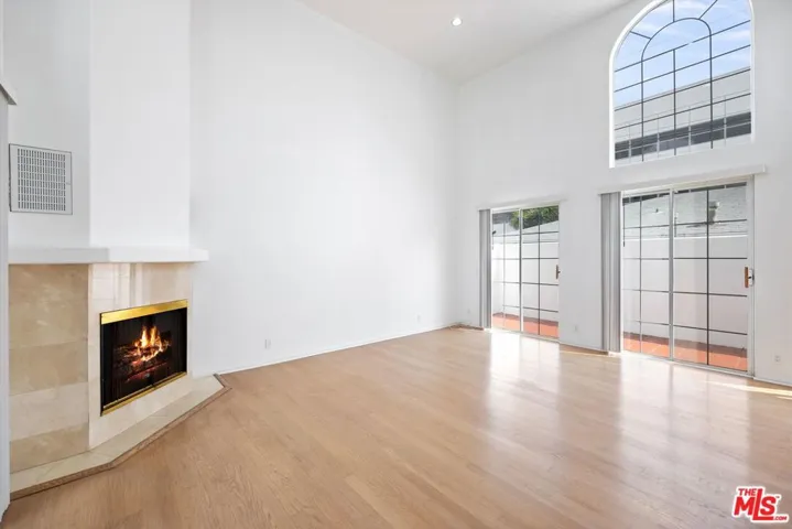 1338 Yale Street D, Santa Monica, California 90404 — photo 4