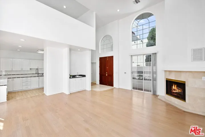 1338 Yale Street D, Santa Monica, California 90404 — photo 5
