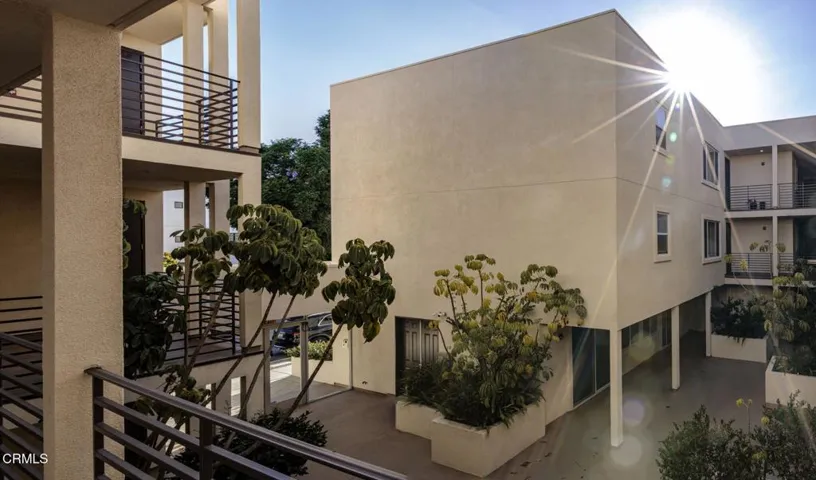 10609 Bloomfield Street 207, Los Angeles, California 91602 — photo 5