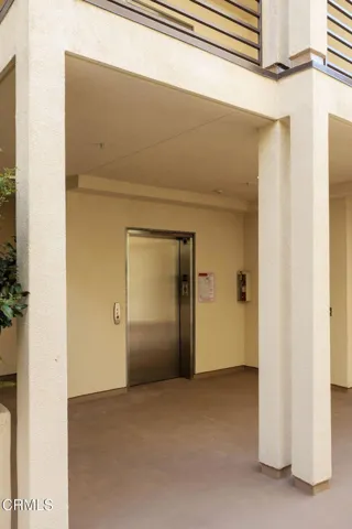 10609 Bloomfield Street 207, Los Angeles, California 91602 — photo 4
