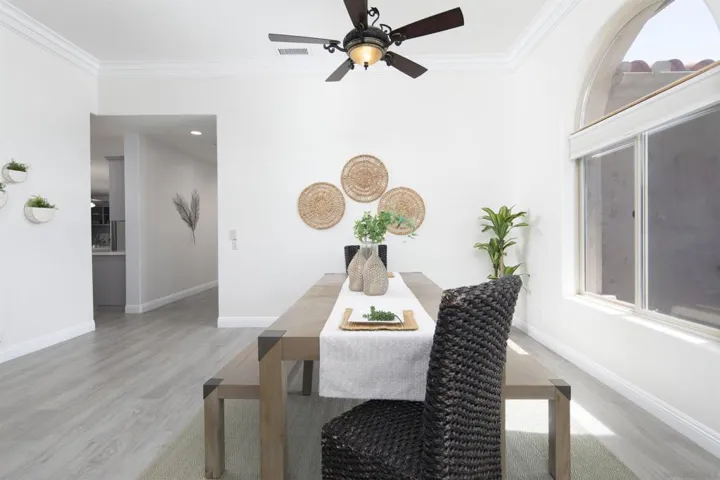 1726 York View Circle, Vista, California 92084 — photo 4