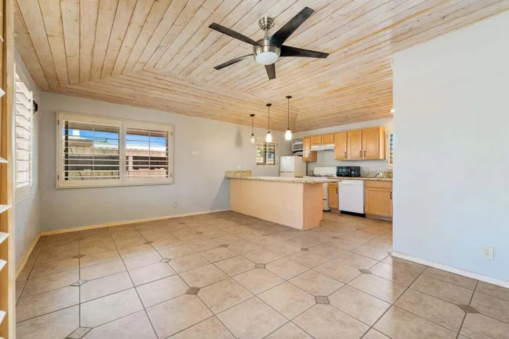 44510 San Carlos Avenue 4, Palm Desert, California 92260 — photo 4