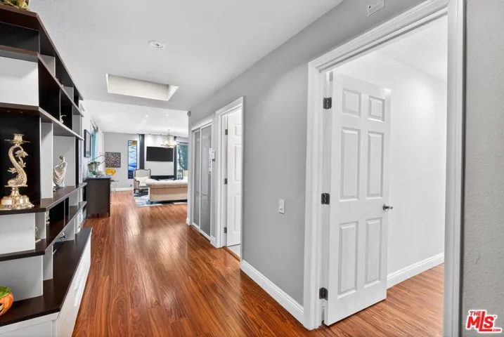 4822 Van Noord Avenue 6, Sherman Oaks, California 91423 — photo 5