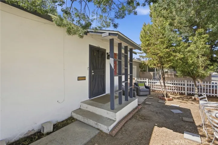 4570 Jurupa, Riverside, California 92506 — photo 4