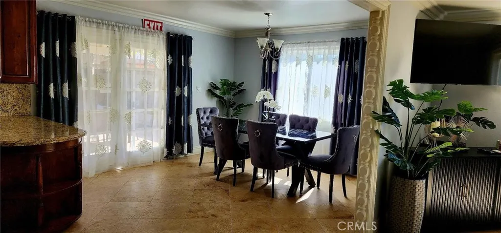 gallery-image 3