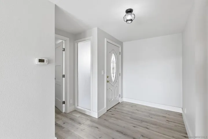 6907 Caminito Entrada, San Diego, California 92119 — photo 4