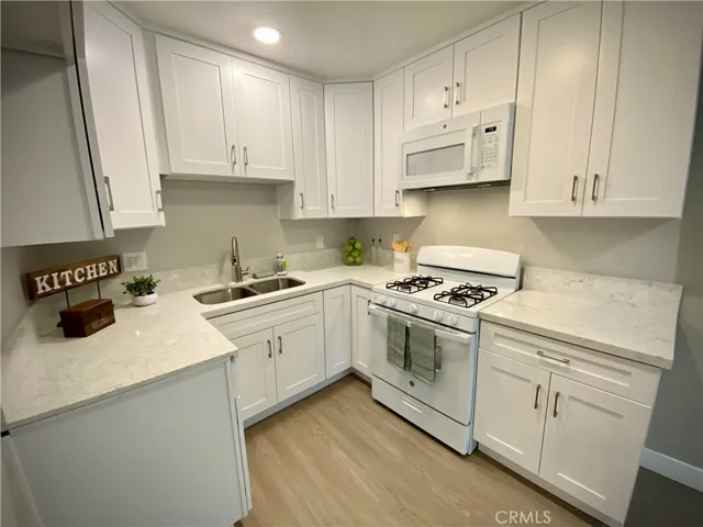 919 E Acacia Avenue F, Glendale, California 91205 — photo 4