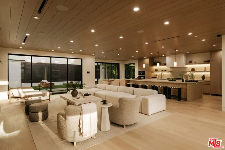 2878 Deep Canyon Drive, Beverly Hills, California 90210 — photo 4