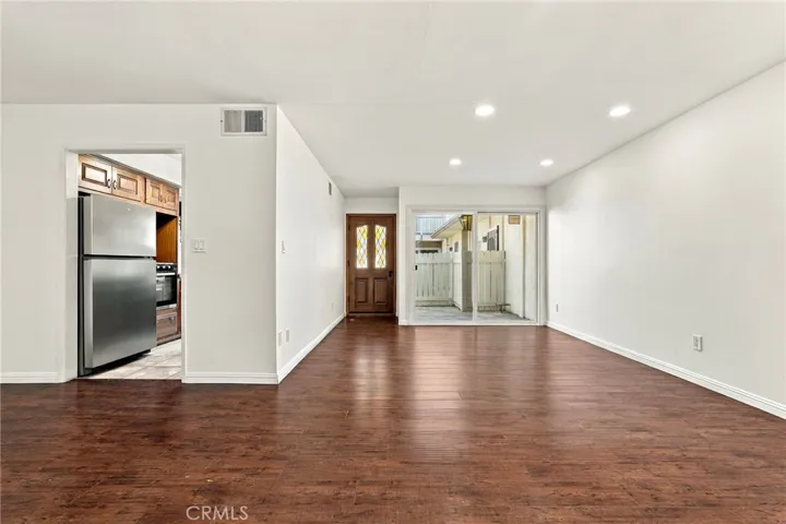 8020 Canby Avenue 5, Reseda, California 91335 — photo 5