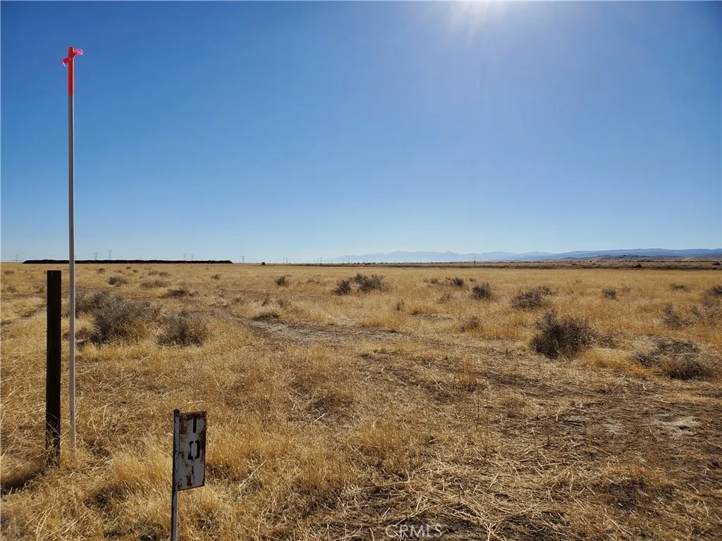 2 Ac 168th Street W, Lancaster, California 93536 — photo 4