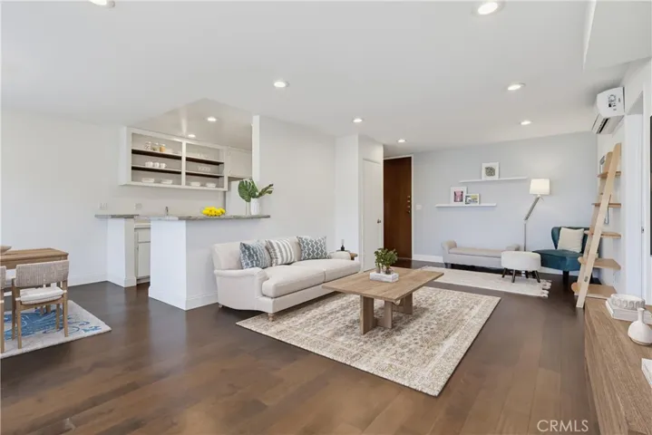 8738 Delgany 301, Playa Del Rey, California 90293 — photo 5