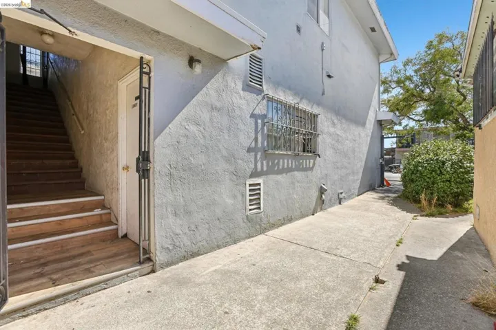 1927 82nd Ave, Oakland, California 94621 — photo 5