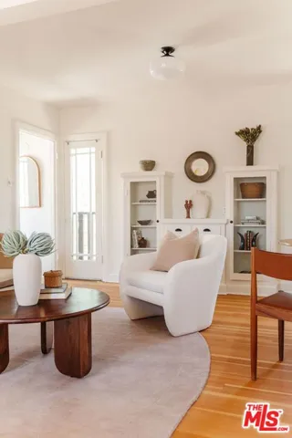 2933 Swan Place, Los Angeles, California 90026 — photo 4