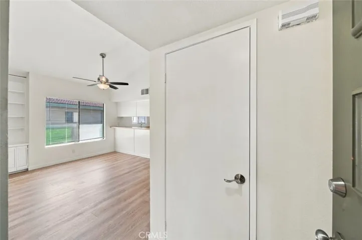 751 Birchpark Circle 201, Thousand Oaks, California 91360 — photo 4