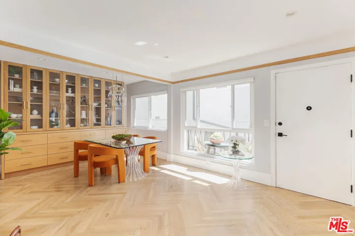536 N Orlando Avenue 2, Los Angeles, California 90048 — photo 5