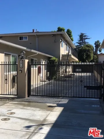 40 S Meridith Ave #4