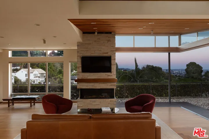 1625 N Crescent Heights Boulevard, Los Angeles, California 90069 — photo 5