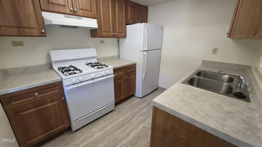 234 S Steckel Drive 6, Santa Paula, California 93060 — photo 4