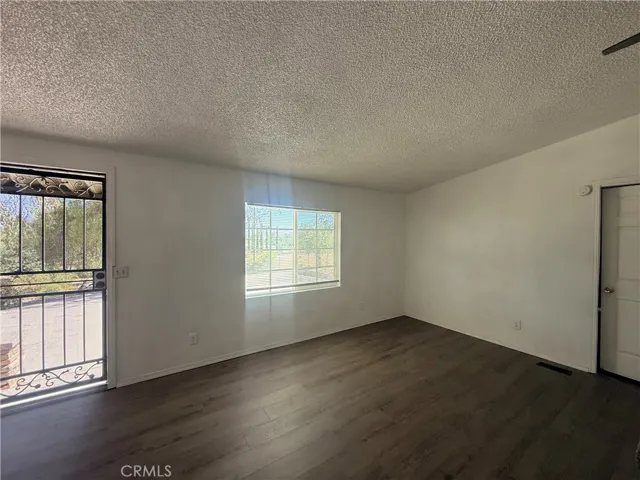 27107 Read, Perris, California 92570 — photo 4