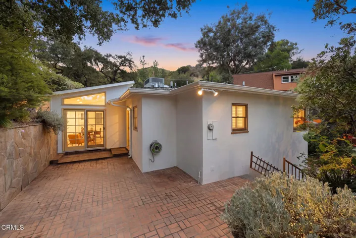 10022 Moy Lane, Sunland, California 91040 — photo 4