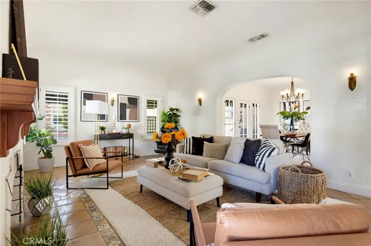 1304 Carmen Drive, Glendale, California 91207 — photo 5