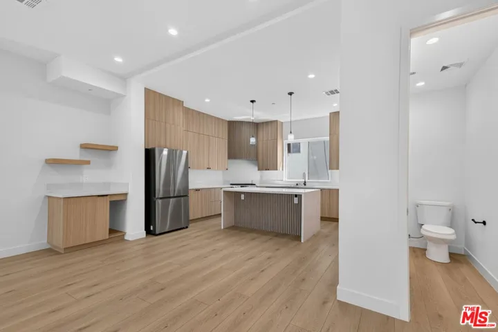 2424 N Council Street A, Los Angeles, California 90026 — photo 5