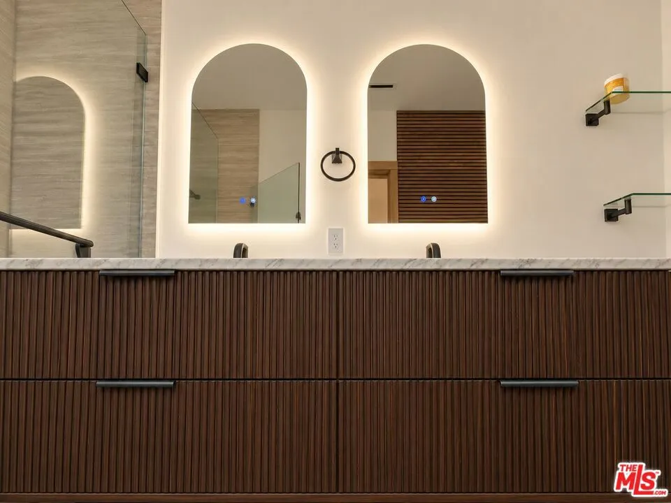 PRIMARY BATH DOUBLE VANITY PRIMARY BATH DOUBLE VANITY