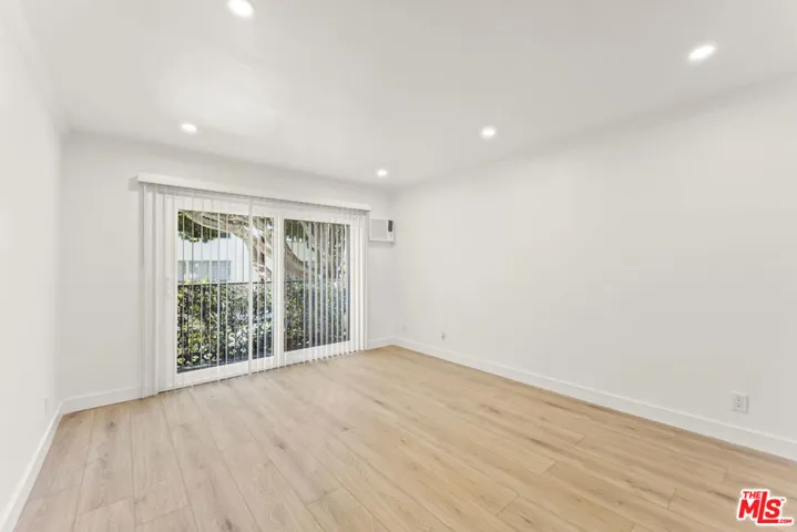 2901 4th Street 103, Santa Monica, California 90405 — photo 4