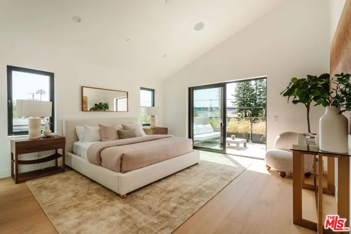 12906 Rubens Avenue, Los Angeles, California 90066 — photo 4